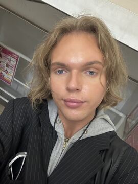 Женя