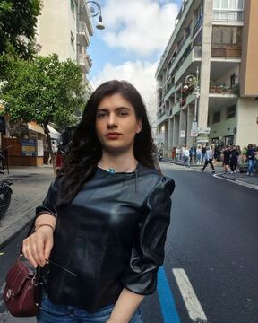 Полина